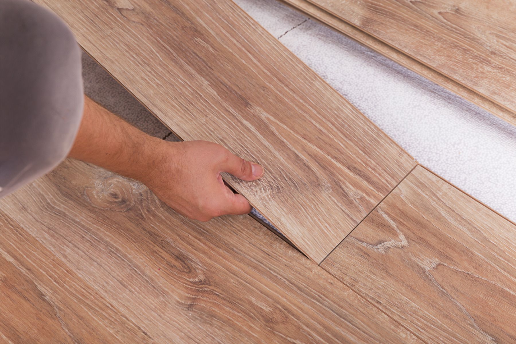 Controlled Chaos for Laying Plank Flooring